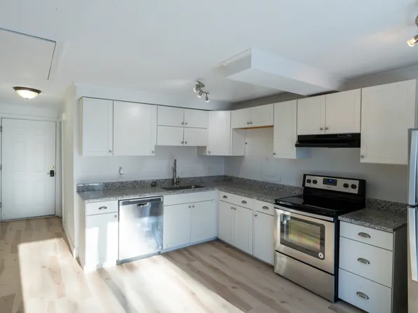 65 Johansen St #65, Portland, ME 04103