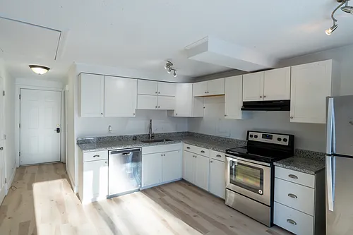 65 Johansen St Photo 1