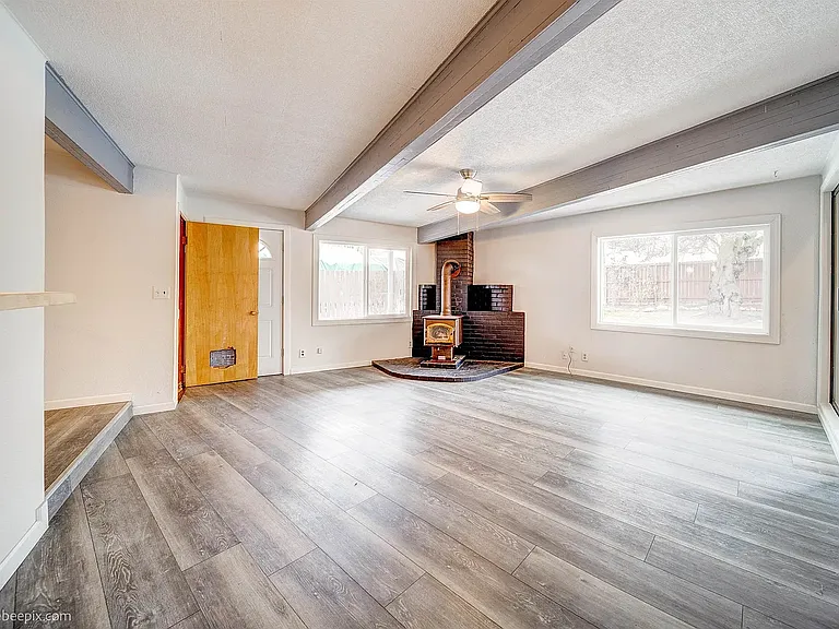 4524 N King Ct — Photo 17