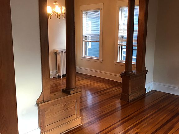 3rd image of 12 Larch Ave #1
