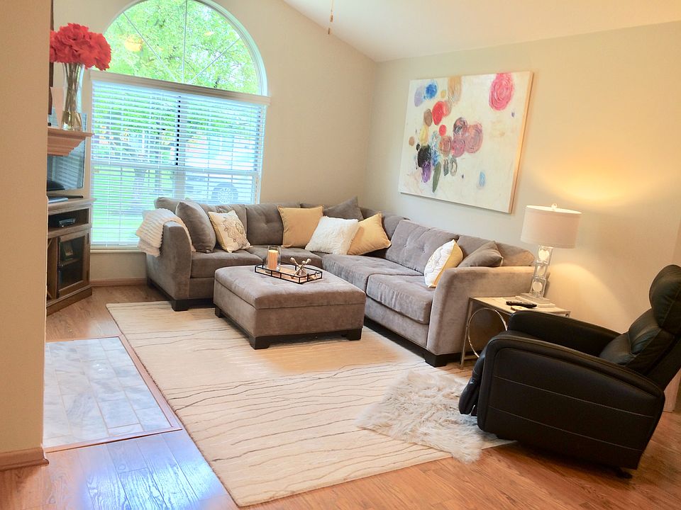 1st image of 5834 Locbury Ln