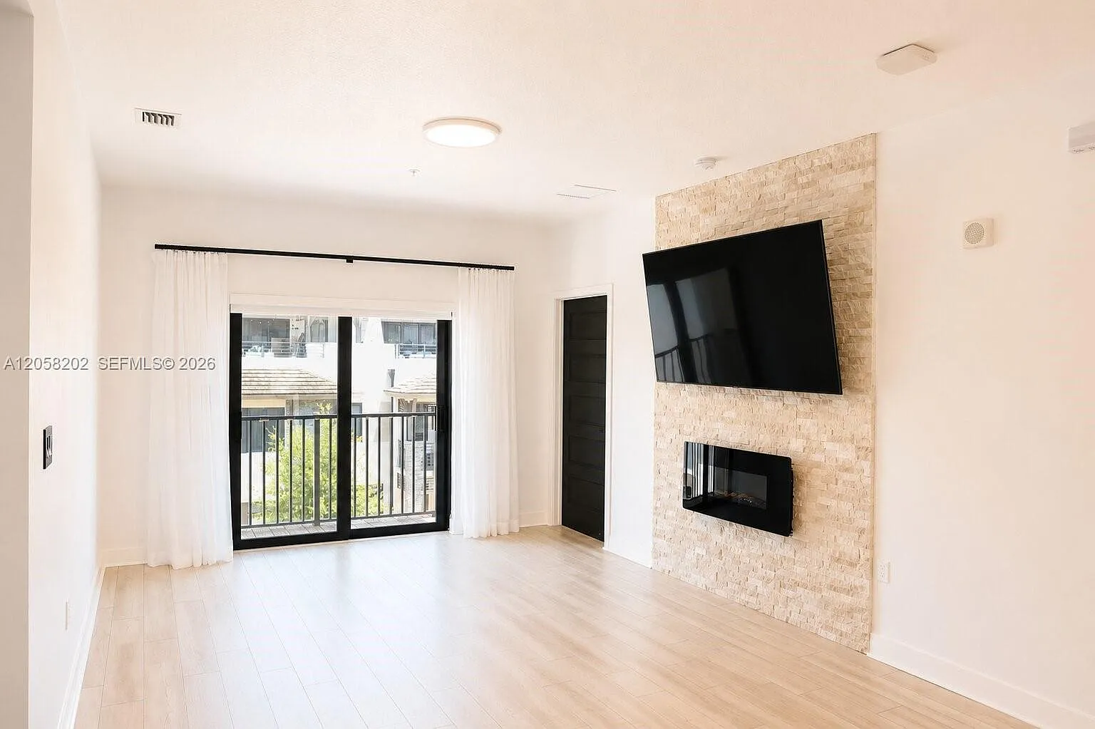 Urbana At The Residences — Photo 4