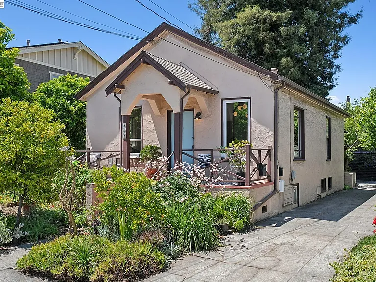 4987 Shafter Ave — Photo 1
