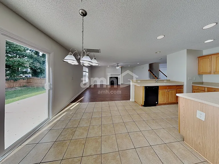 2305 Apple Glen Ln — Photo 5