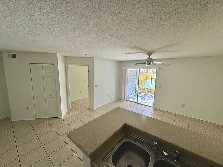 1222 Bermuda Lakes Ln #106 — Photo 4