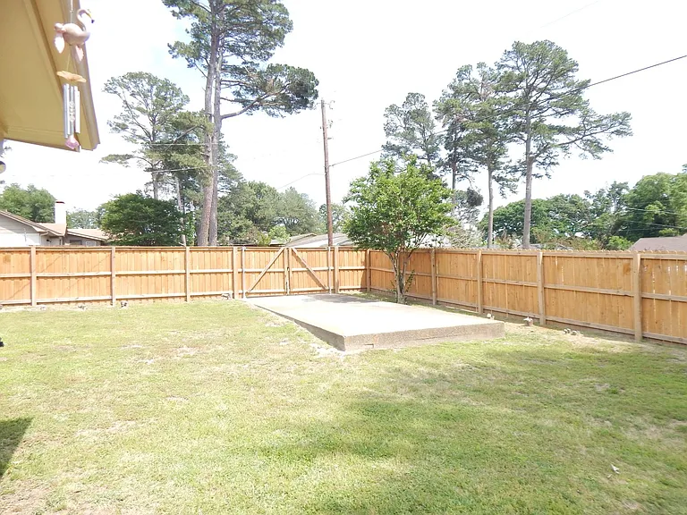 905 David Dr — Photo 38