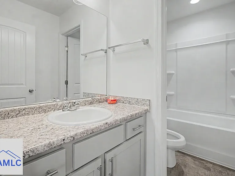40 Rimes Ave — Photo 20