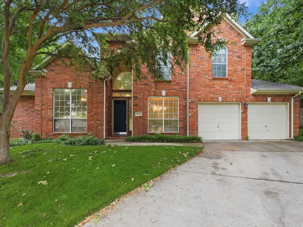 2214 Woods Edge Ct, Denton, TX 76210