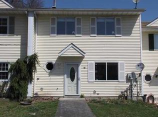 44 Birch Dr, Middletown, NY 10940