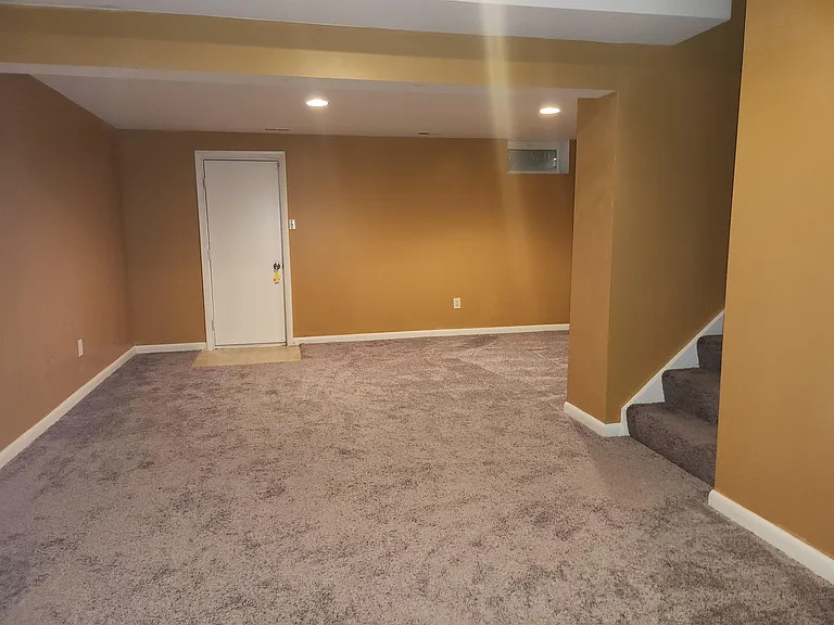 8212 Londonderry Ct — Photo 37