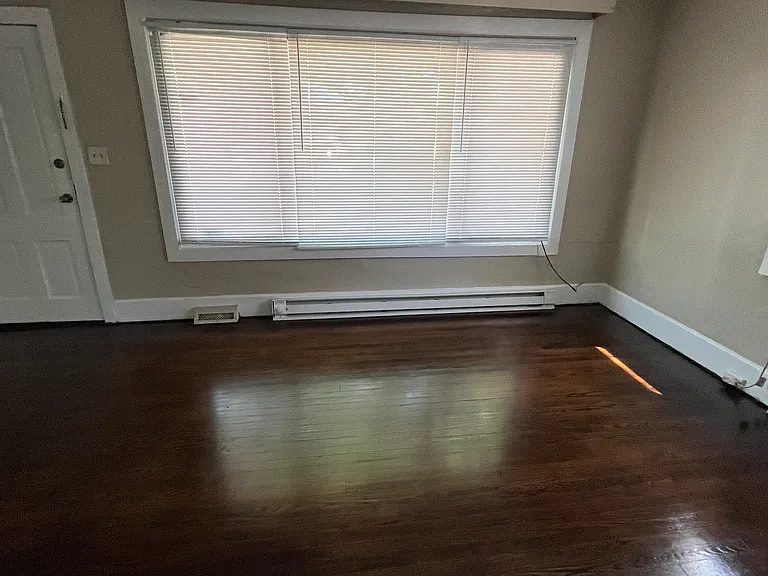 1526 Dunbar St NW — Photo 12