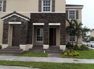 17075 SW 96th St, Miami, FL 33196