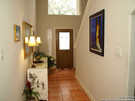 3rd image of 611 Cezanne #611