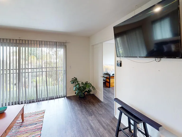 831 Cliff Dr — Photo 51