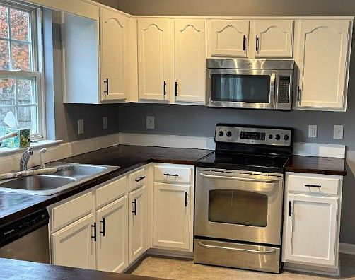 2nd image of 2320 Hockett Dr