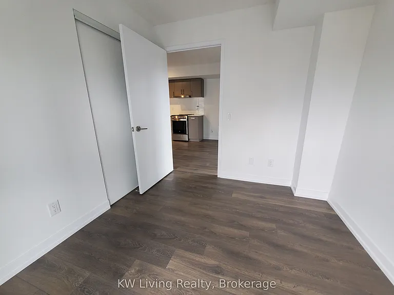 219 Dundas St E #1607 — Photo 10