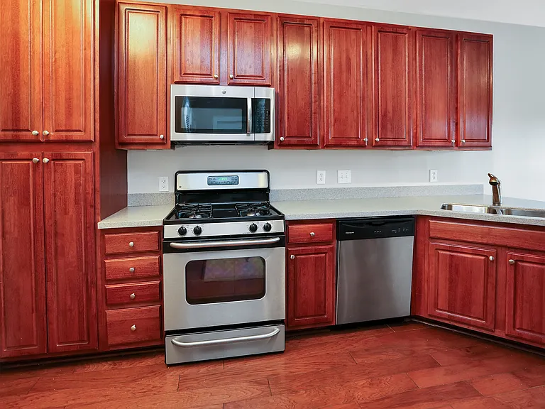 799 Hammond Dr #1-219 — Photo 8