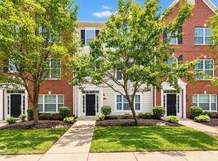 8260 Jo Ellen Dr, Fishers, IN 46038