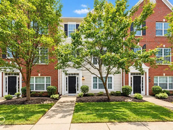 8260 Jo Ellen Dr, Fishers, IN 46038