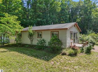 5135 Kast Rd, Benzonia, MI 49616