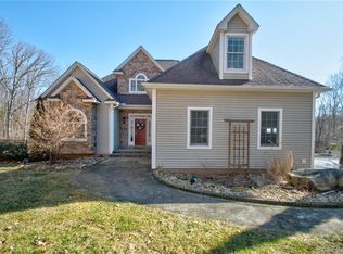 5 Stone House Rd, Amston, CT 06231