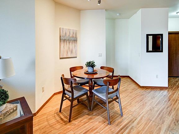 5th image of 5194 Sassafras Dr #107