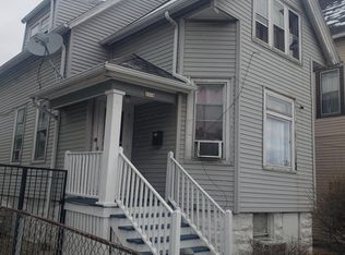 2010 W Mitchell St, Milwaukee, WI 53204