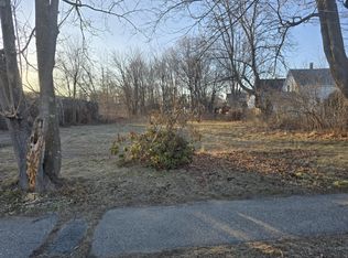 23 Hancock St, Rochester, NH 03867