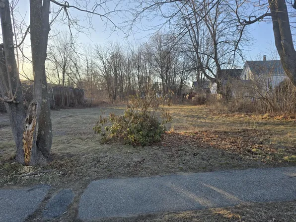 23 Hancock Street, Rochester, NH 03867