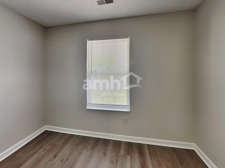 8074 Sydney Ln — Photo 16