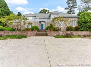 171 S Churchill Dr, Fayetteville, NC 28303