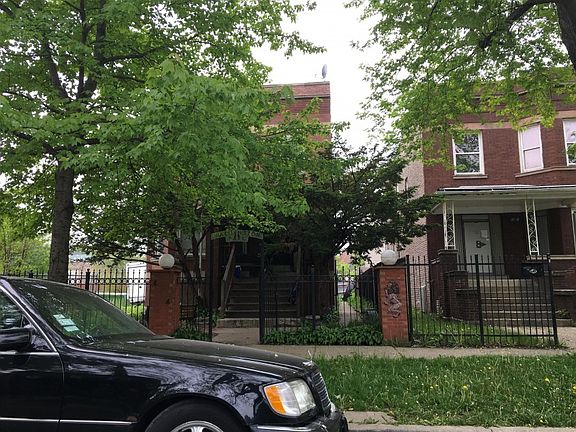 3rd image of 444 N Leamington Ave