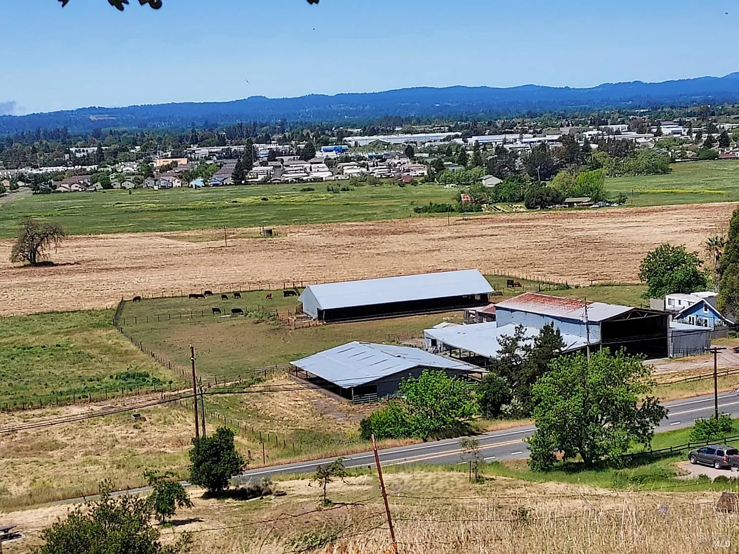 3825 - 3823 Petaluma Hill Road photo 1