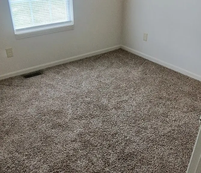 128 Henry Dr — Photo 13