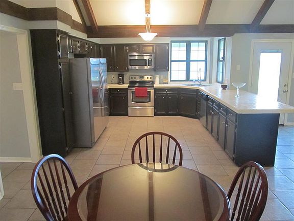 3rd image of 106 Wilhite St