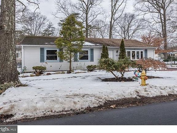 2nd image of 123 Hunters Blvd