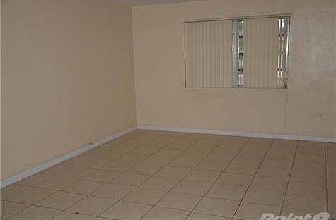 3rd image of 13960 Lake Placid Ct APT C17