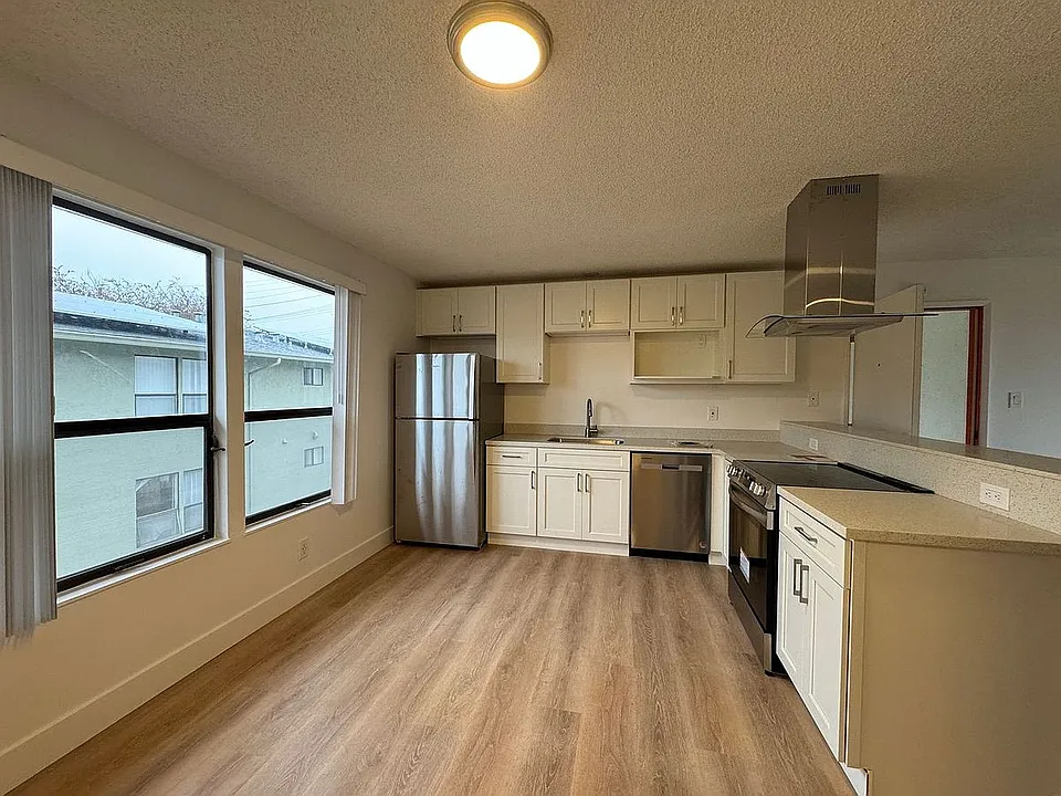 6615 Schmidt Ln, El Cerrito, CA