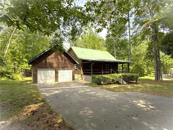 4707 Hilltop Dr NW, Acworth, GA 30101