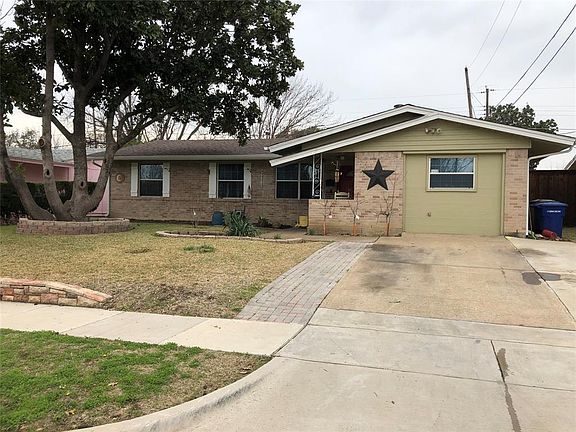 2nd image of 1812 Valleywood Dr