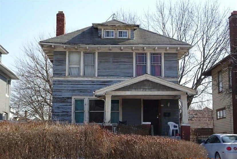 1st image of 206 McLean St