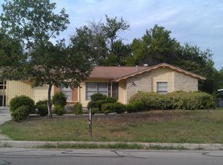 5811 Knoll Krest Dr, San Antonio, TX 78242