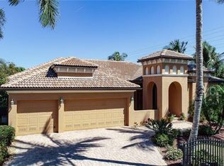 8760 Tropical Ct, Fort Myers, FL 33908
