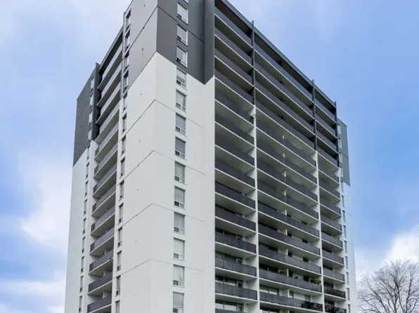 580 The East Mall #304, Toronto, ON M9B 4A7