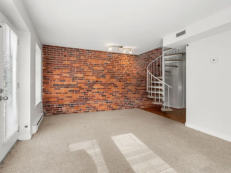 71 Fulkerson St — Photo 16