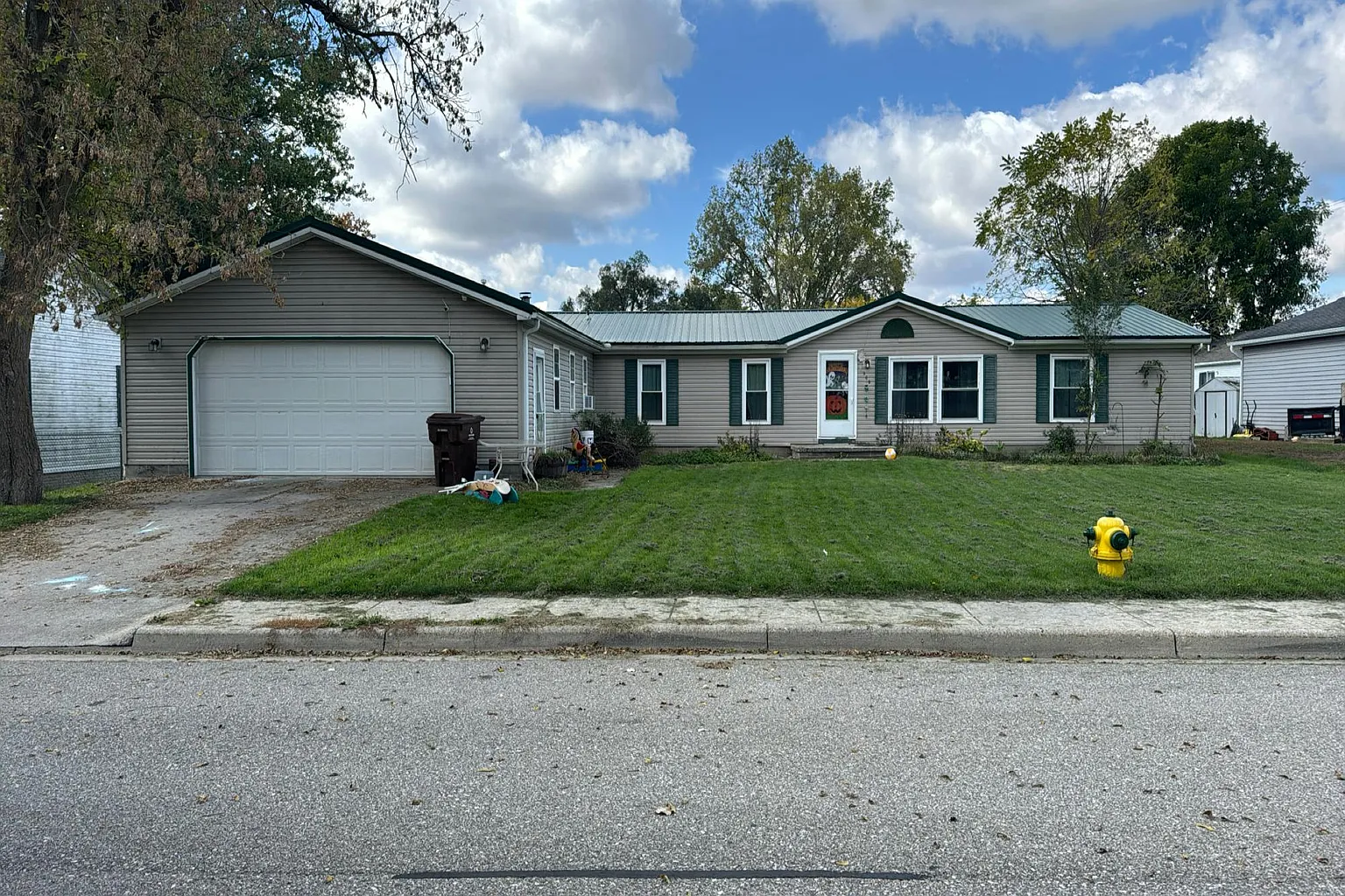 309 Welton St photo 1