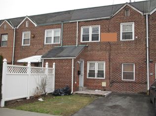 13513 224th St #1, Laurelton, NY 11413