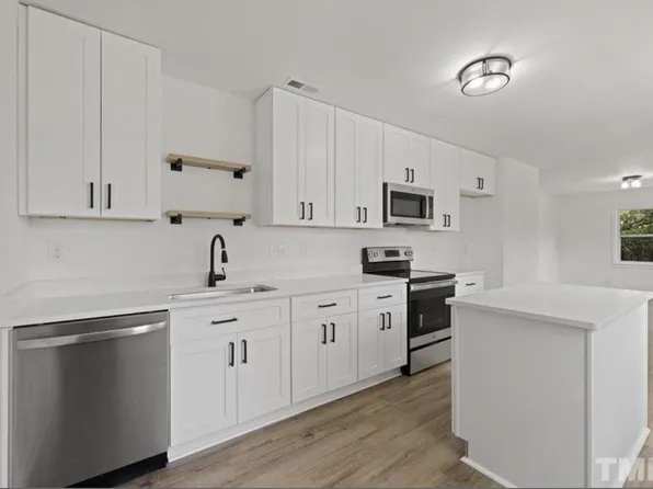 2408 Anacosta St, Durham, NC 27707