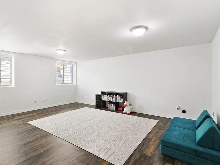 695 W Riodosa Dr — Photo 18