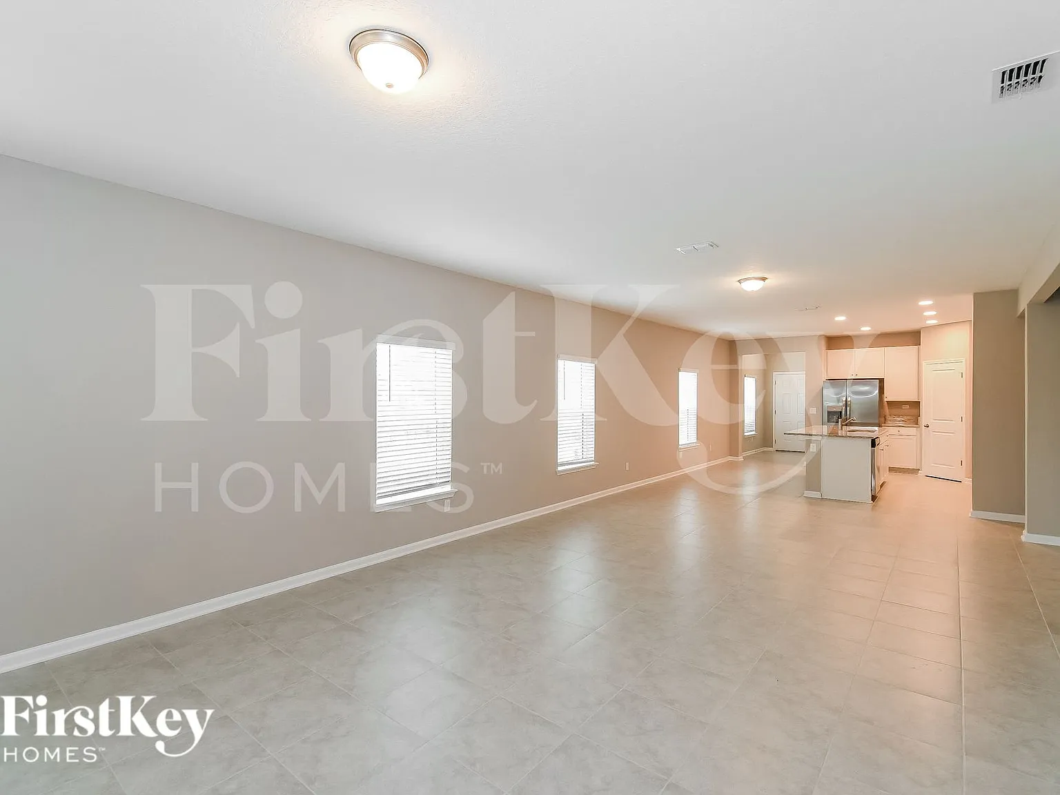 3 bed, 2.0 bath, 1864 sqft, $2,370 — Photo 4